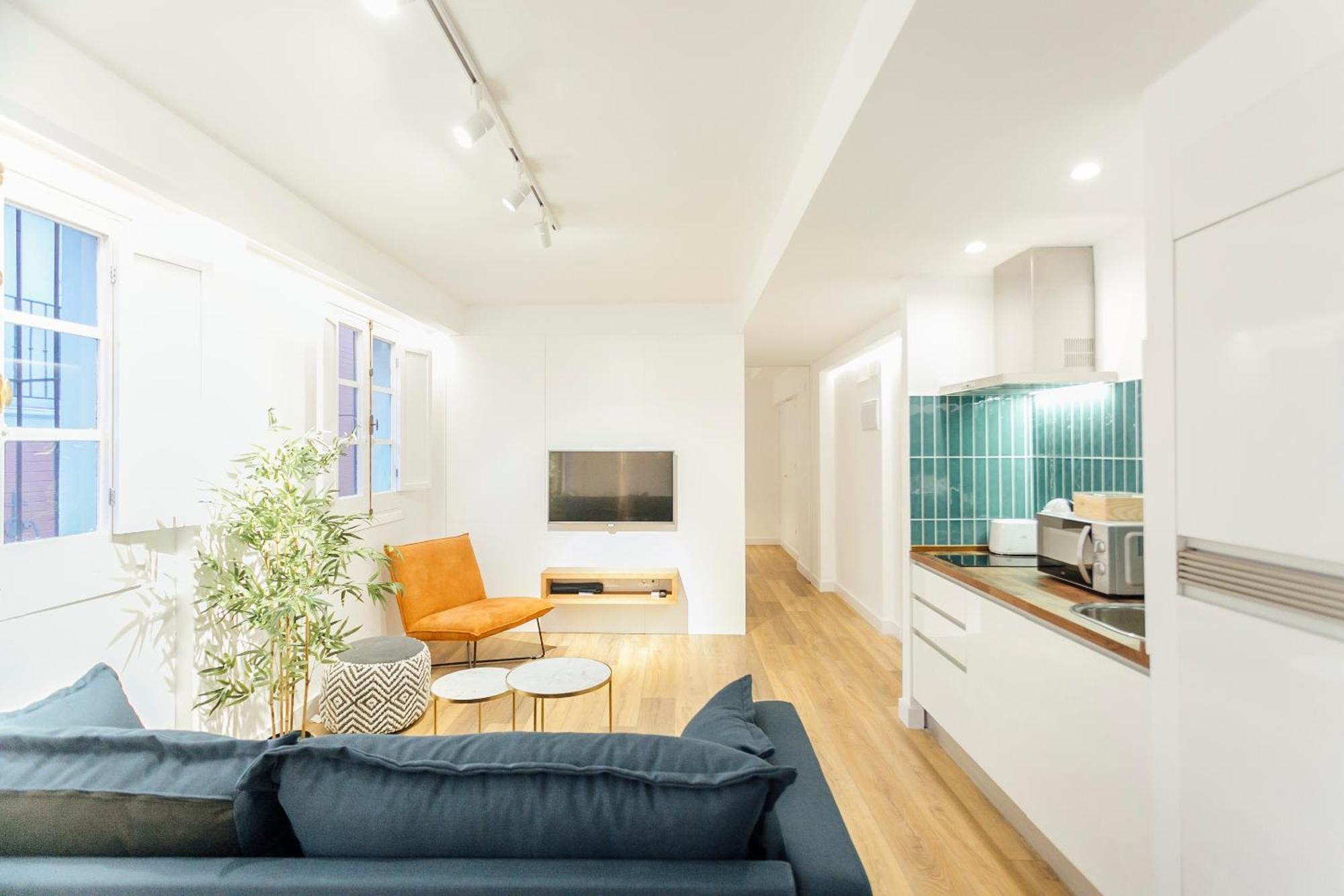 Appartement Decorated And Renovated- 2bd 2bth- Center